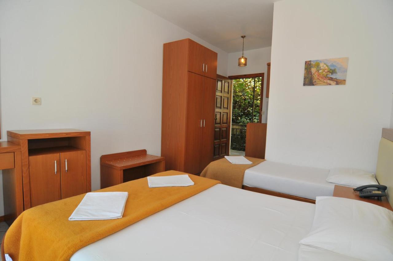 Hotel Emerald Chrisi Ammoudia Eksteriør billede