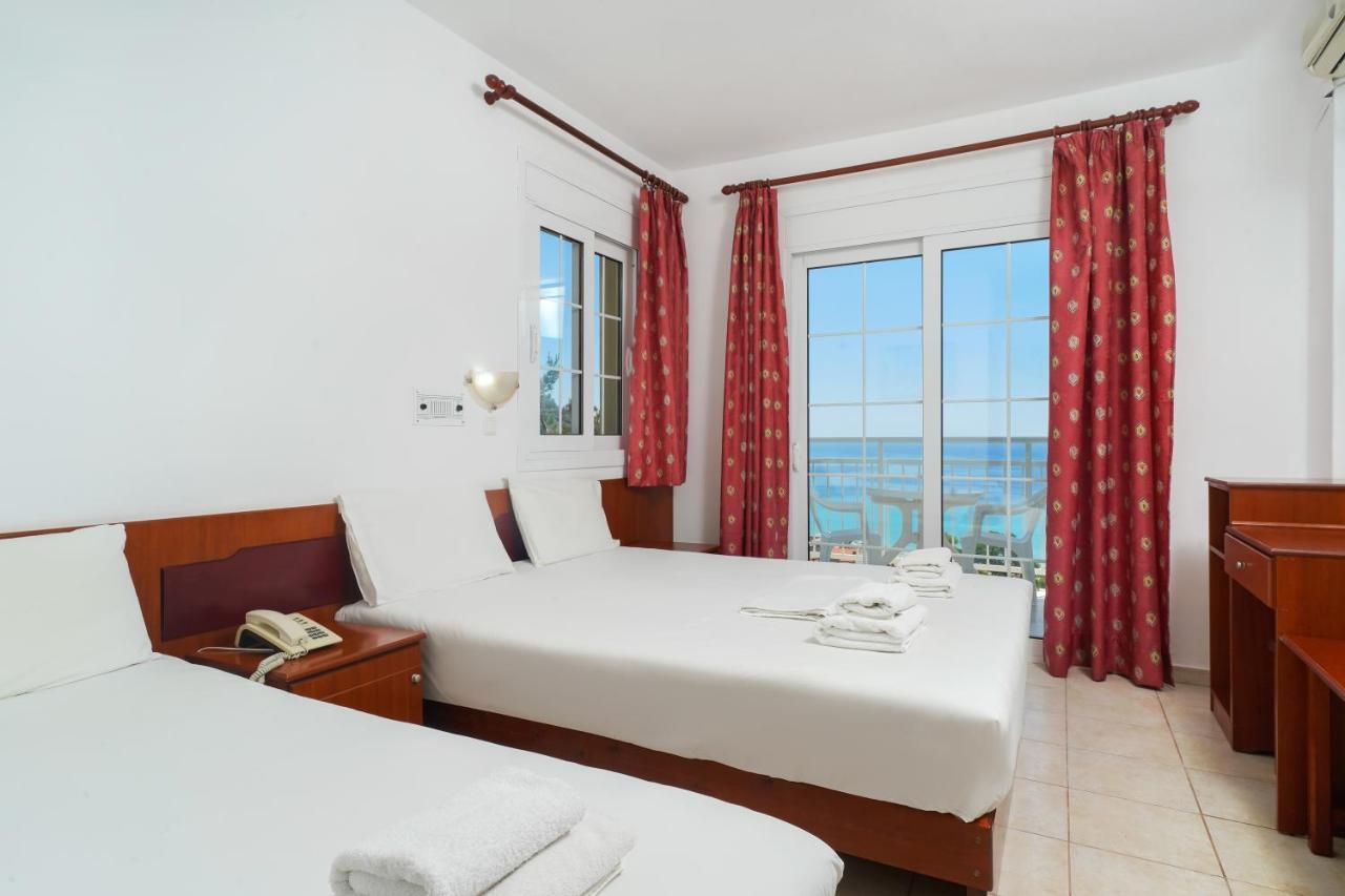 Hotel Emerald Chrisi Ammoudia Eksteriør billede