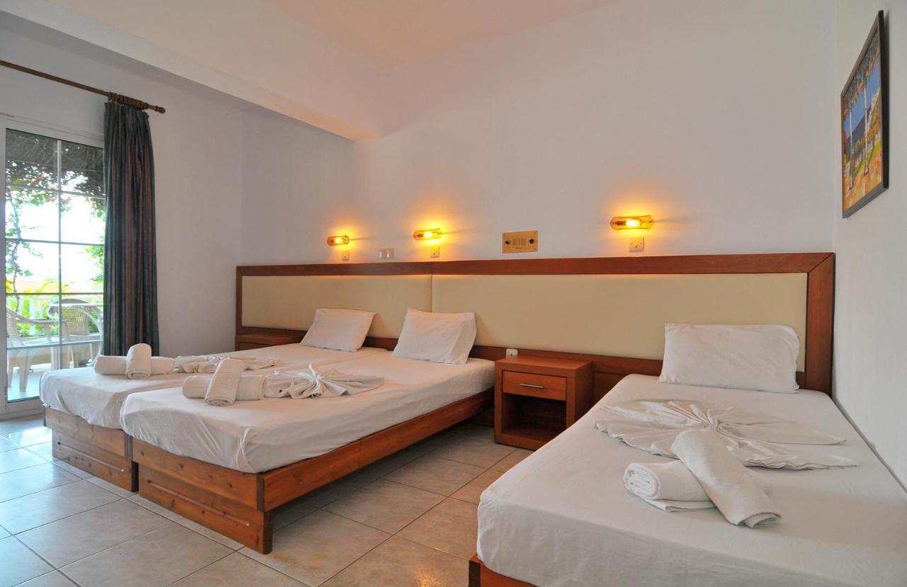 Hotel Emerald Chrisi Ammoudia Eksteriør billede