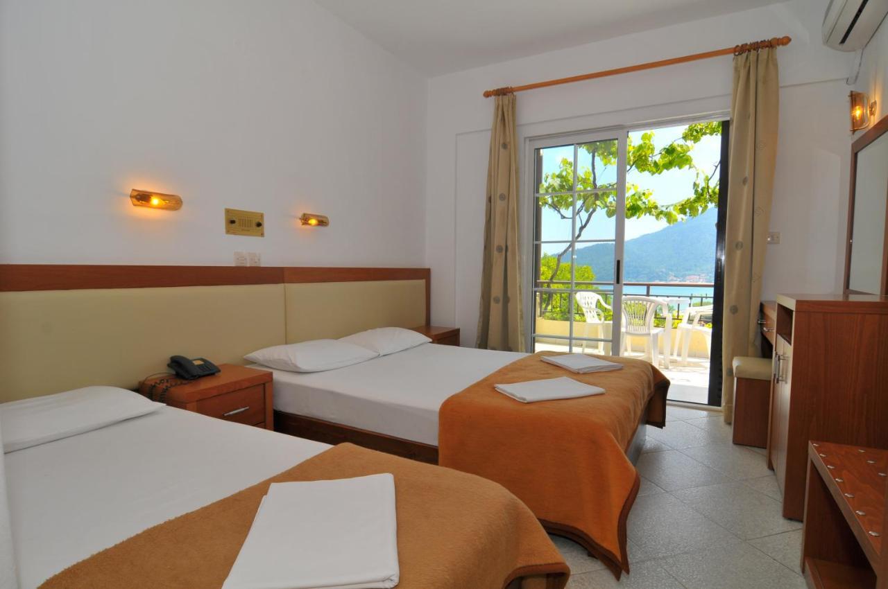 Hotel Emerald Chrisi Ammoudia Eksteriør billede