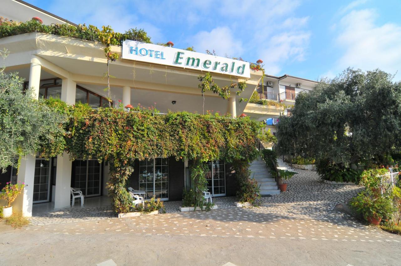 Hotel Emerald Chrisi Ammoudia Eksteriør billede
