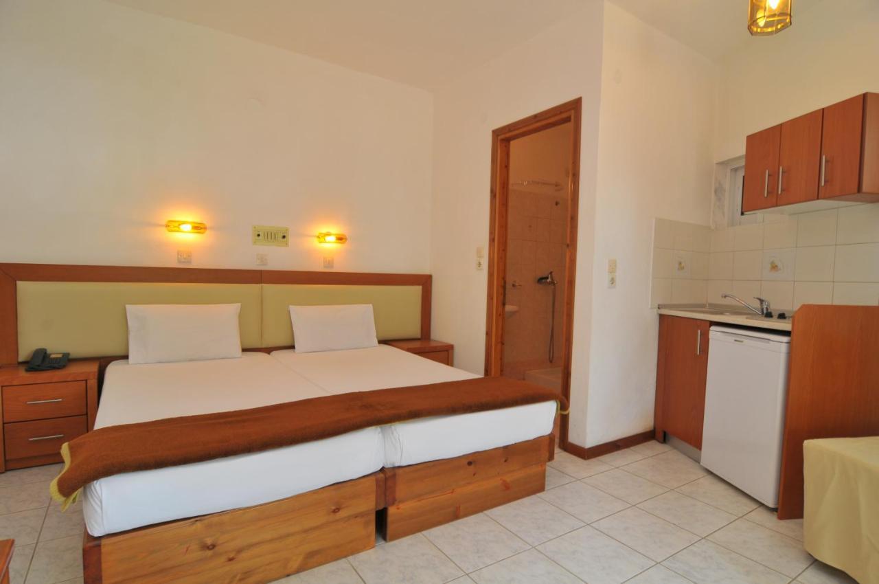 Hotel Emerald Chrisi Ammoudia Eksteriør billede