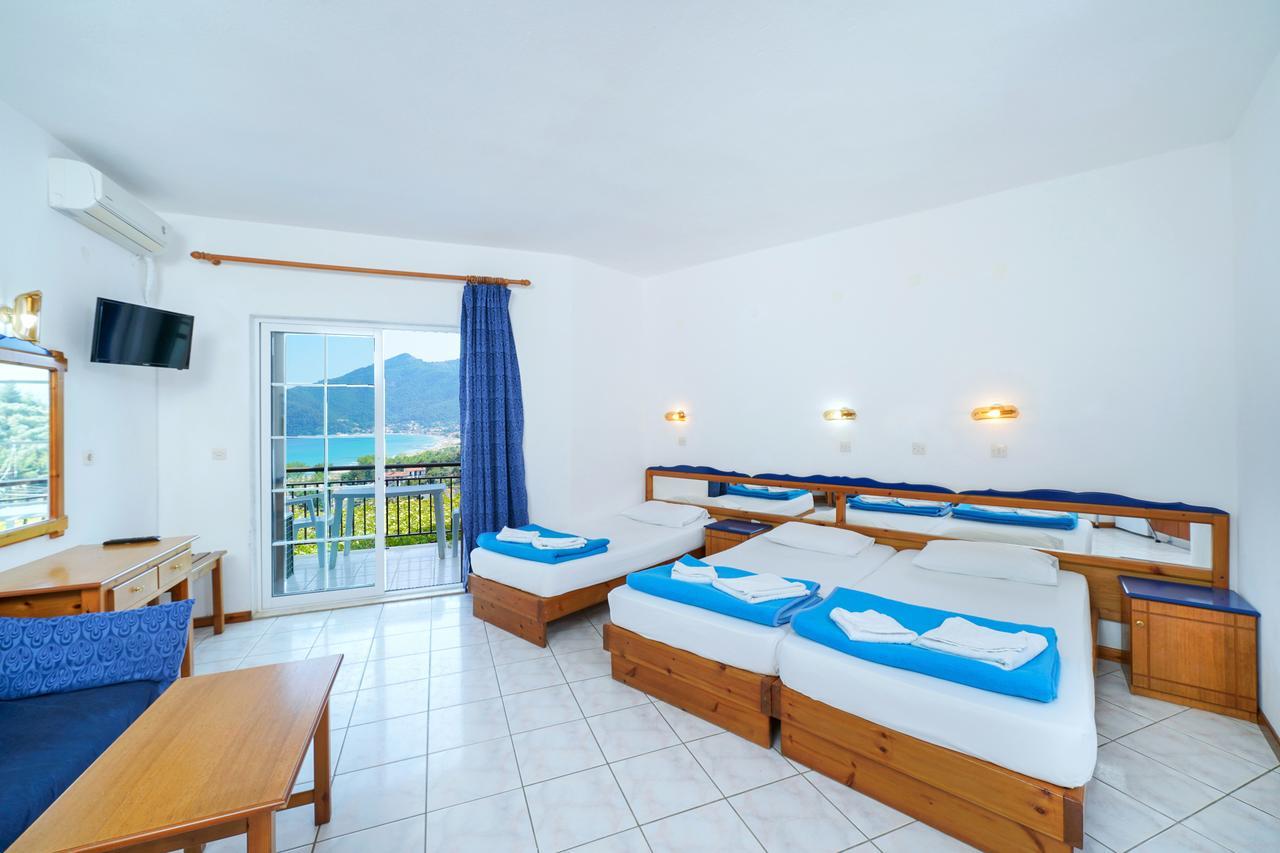 Hotel Emerald Chrisi Ammoudia Eksteriør billede