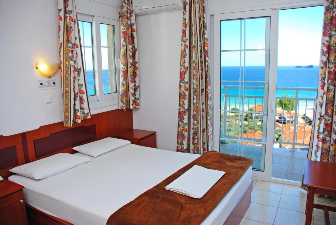 Hotel Emerald Chrisi Ammoudia Værelse billede