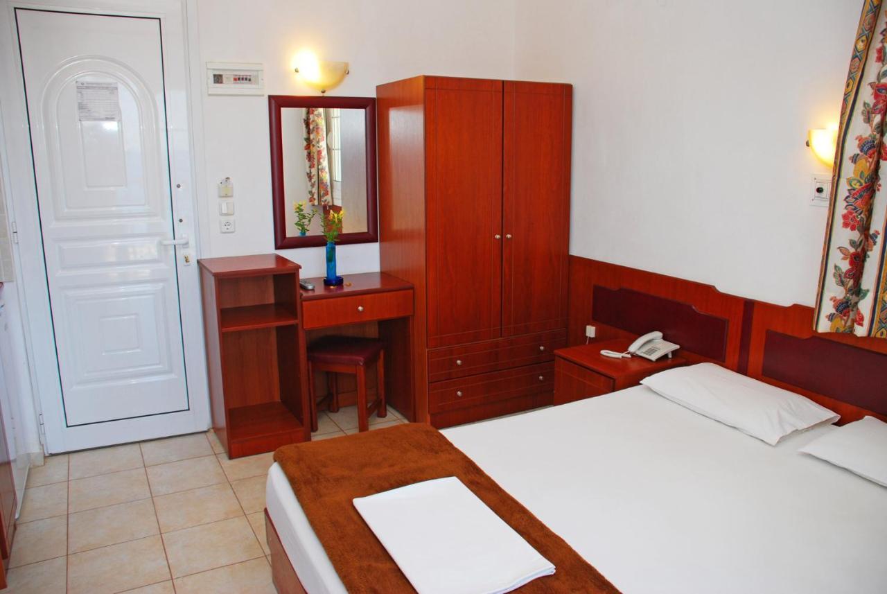 Hotel Emerald Chrisi Ammoudia Værelse billede